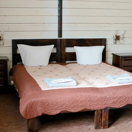 Orlyne Gnizdo Hotell Tjernivtsi Exteriör bild