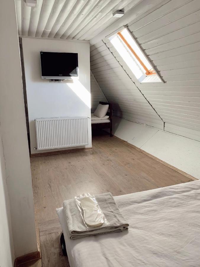 Orlyne Gnizdo Hotell Tjernivtsi Exteriör bild