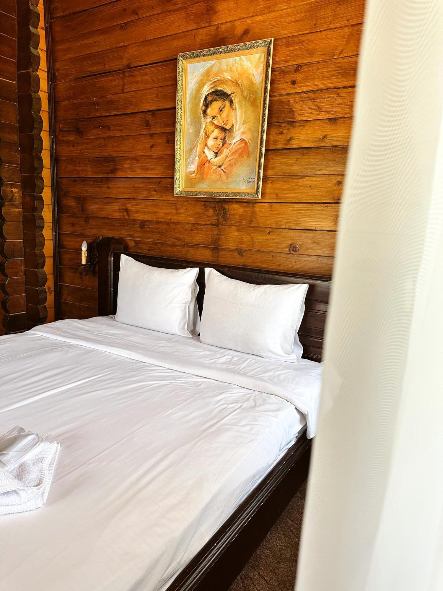 Orlyne Gnizdo Hotell Tjernivtsi Exteriör bild