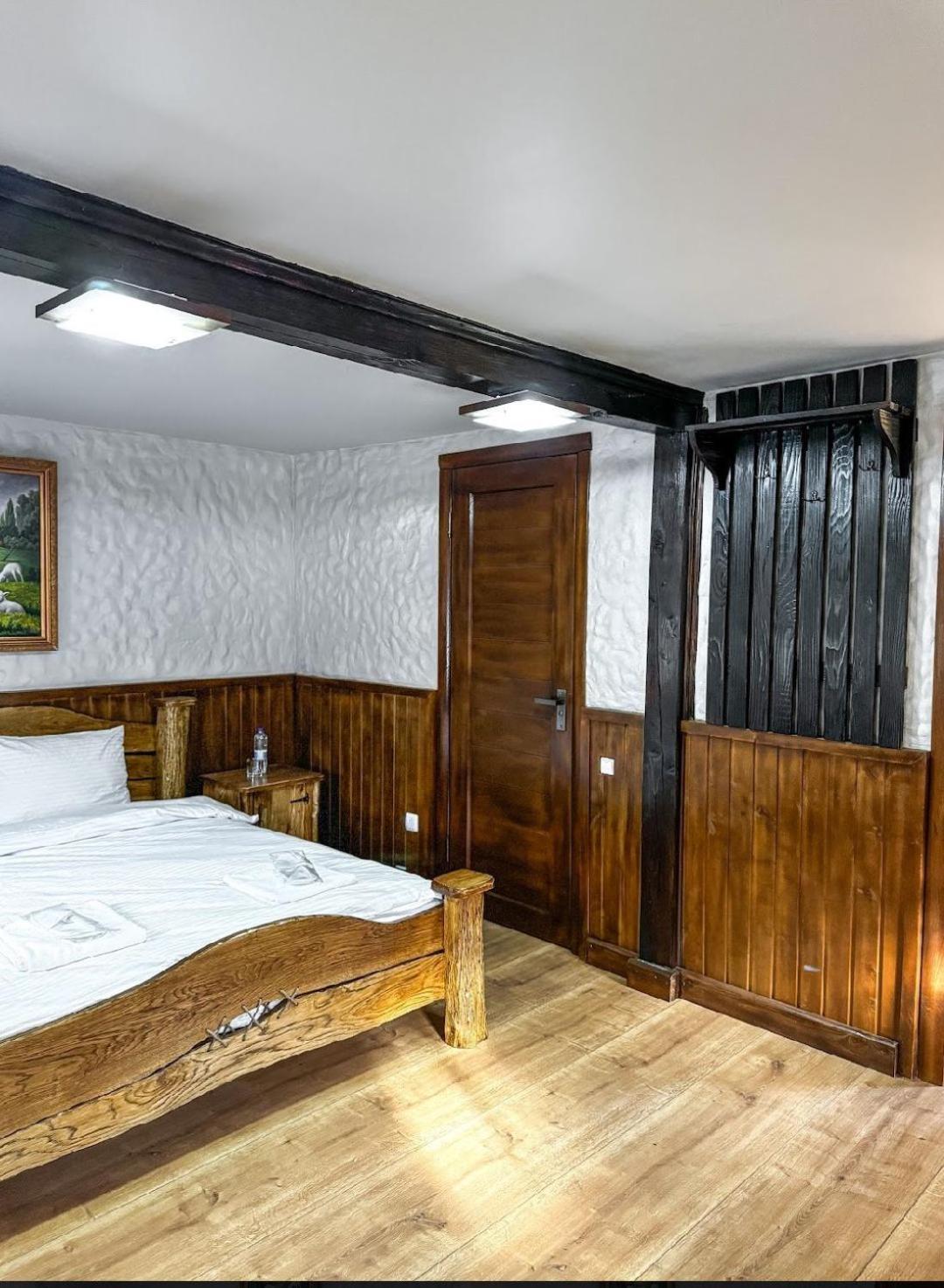 Orlyne Gnizdo Hotell Tjernivtsi Rum bild